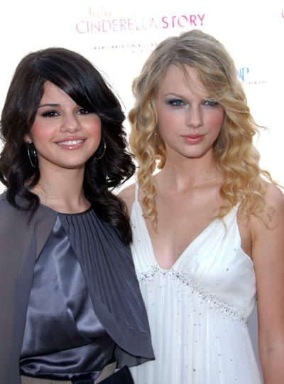 89138104---selena_gomez.jpg