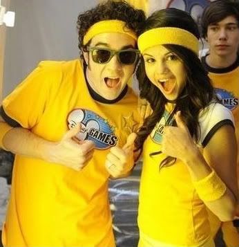 kevinandselenagomez-1.jpg