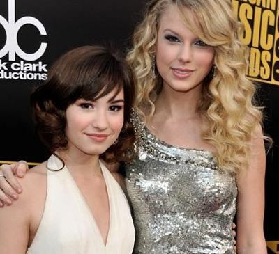 taylordemi.0.0.0x0.400x365.jpg